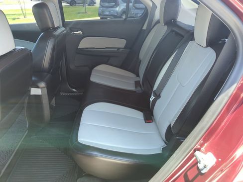 Used 2017 Chevrolet Equinox Premier w/ Enhanced Convenience Package FWD image 27
