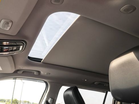 Used 2021 Jeep Grand Cherokee L Limited AWD/4WD image 9