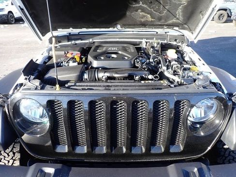 Used 2021 Jeep Wrangler Unlimited Sport image 12