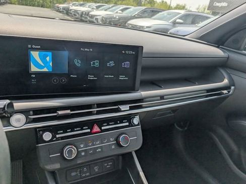 Certified 2025 Hyundai Santa Cruz SE AWD/4WD image 20