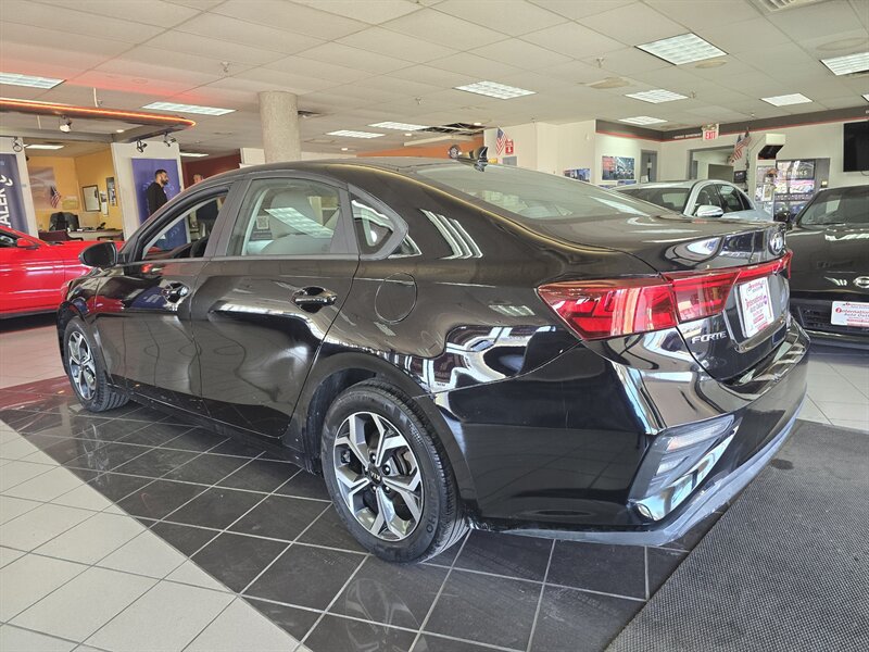 Used 2021 Kia Forte LXS FWD image 7