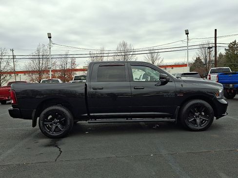 Used 2017 RAM 1500 Sport w/ Black Ram 1500 Sport Group image 12