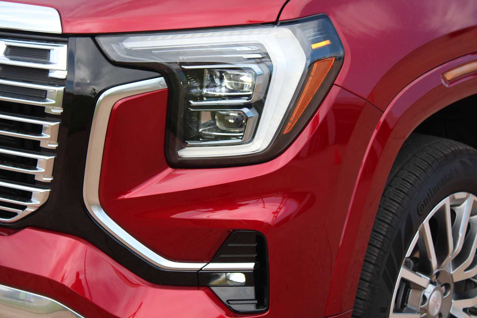 Used 2026 GMC Terrain Denali AWD/4WD image 6