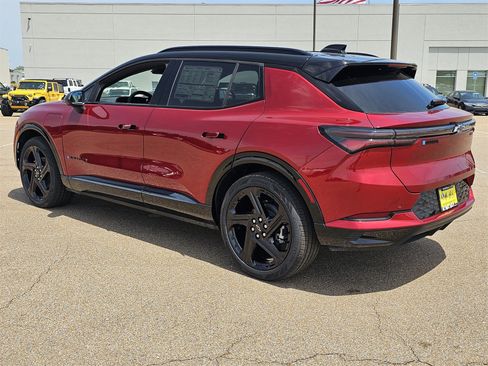 New 2025 Chevrolet Equinox EV RS image 6