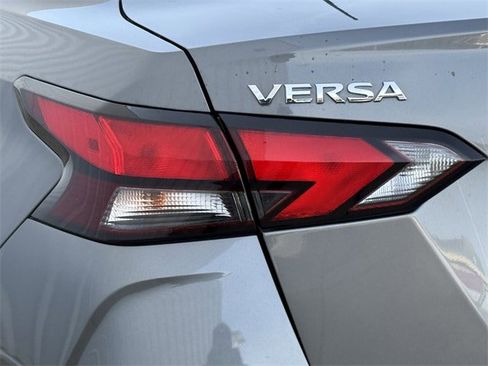 Used 2025 Nissan Versa S w/ Trunk Package image 6