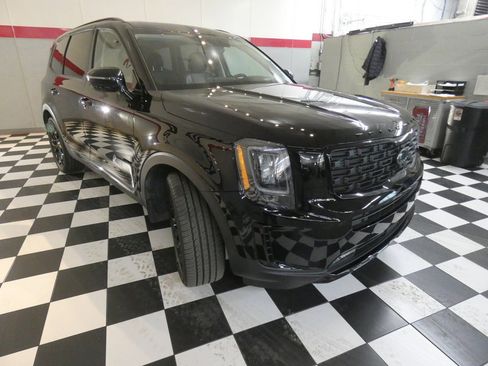 Used 2021 Kia Telluride SX image 3