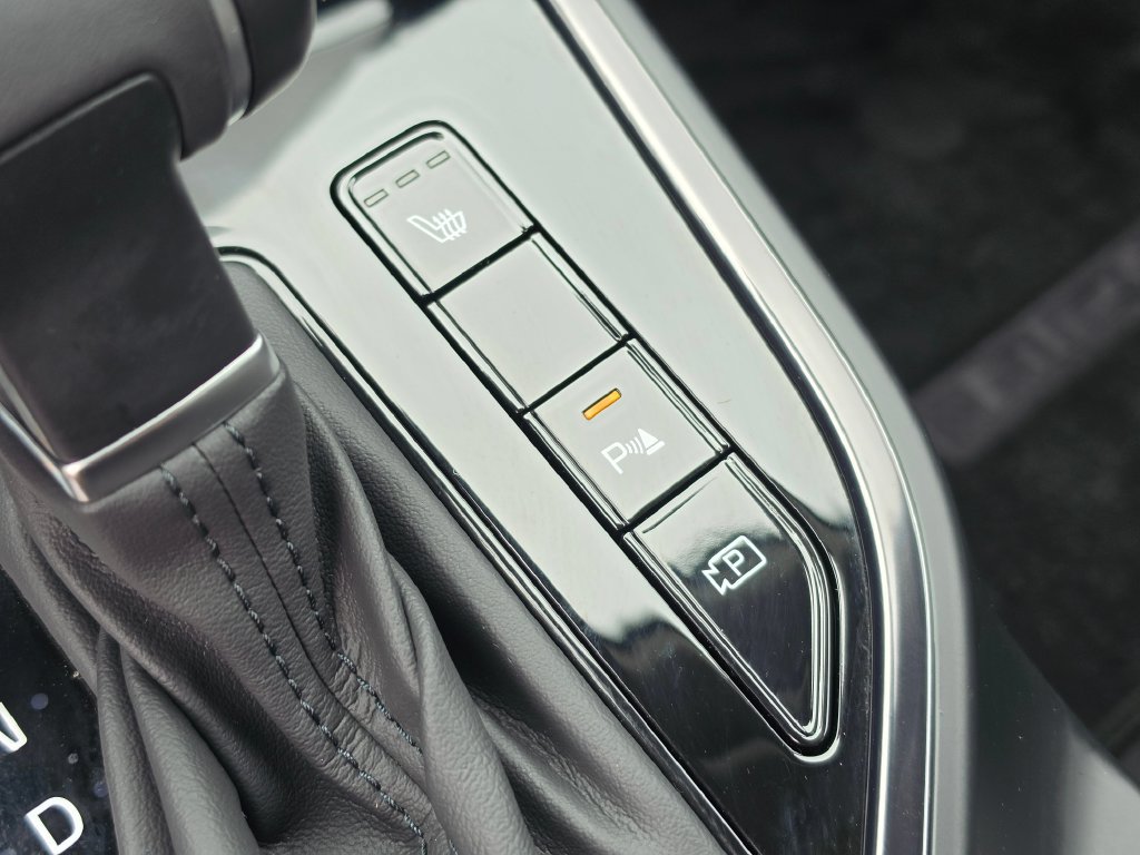 Certified 2025 Kia Niro EX FWD image 31