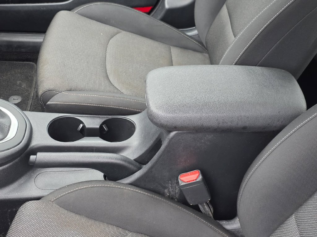 Used 2022 Kia Forte Sedan FWD image 7