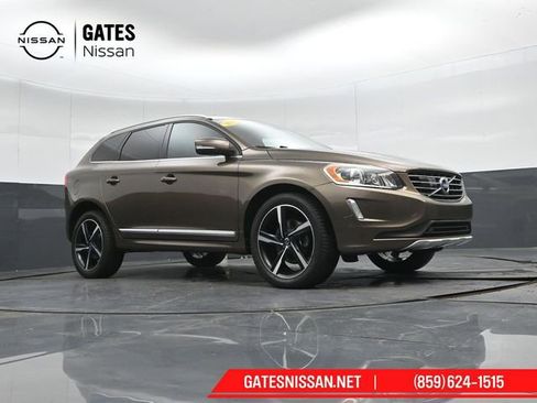 Used 2015 Volvo XC60 T5 w/ Proximity Package image 38