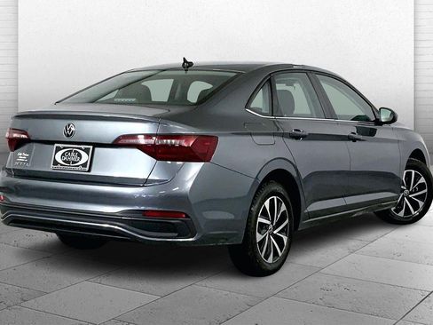 Used 2023 Volkswagen Jetta S image 13