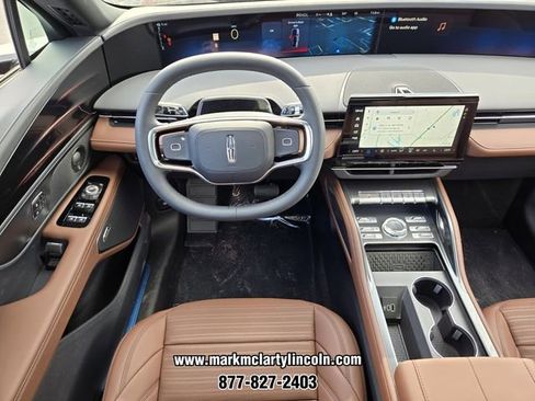 New 2026 Lincoln Nautilus Reserve w/ Jet Appearance Package image 7