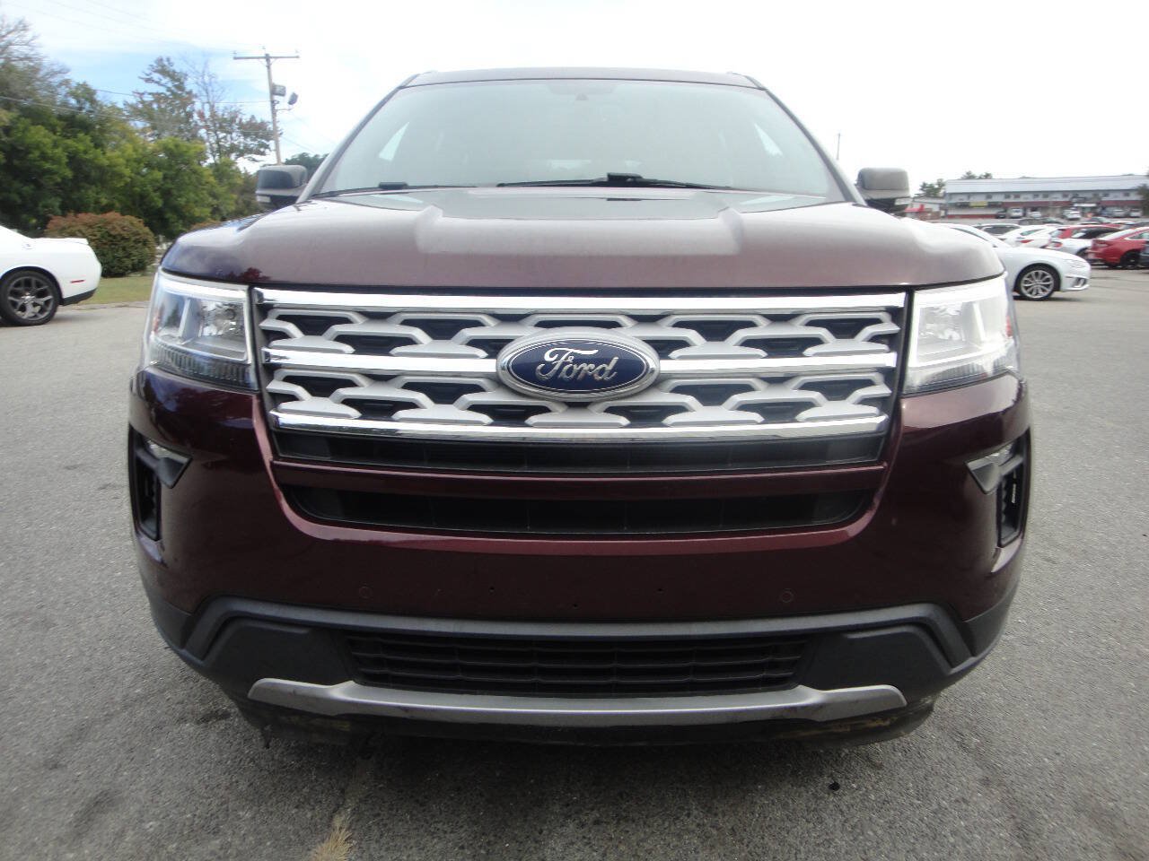 Used 2019 Ford Explorer XLT w/ Equipment Group 201A FWD image 2