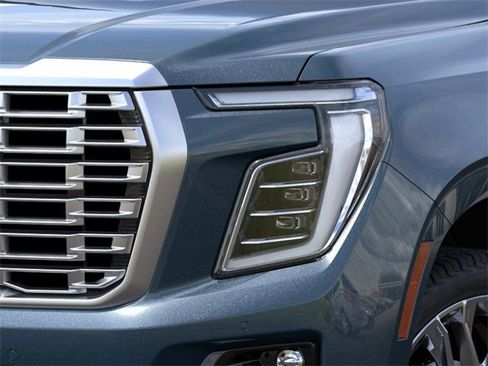 New 2026 GMC Yukon Denali w/ Denali Reserve Package image 10