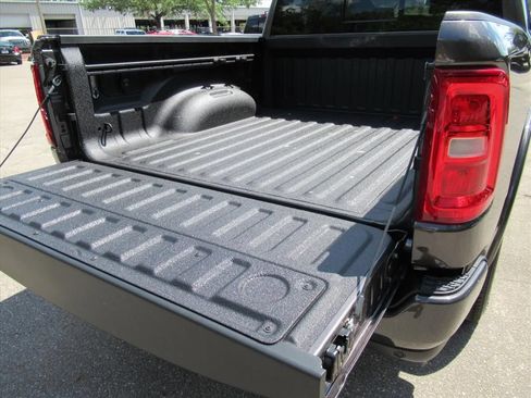 New 2026 RAM 1500 Big Horn AWD/4WD image 33