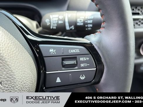 Used 2024 Honda HR-V Sport image 12