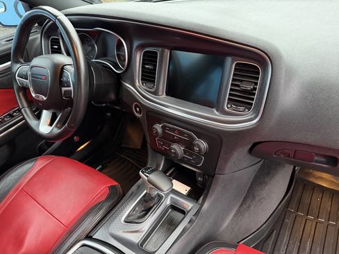 Used 2015 Dodge Charger R/T w/ Wheels & Tunes Group image 35