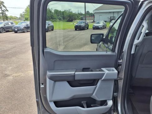 Used 2022 Ford F150 XLT image 24