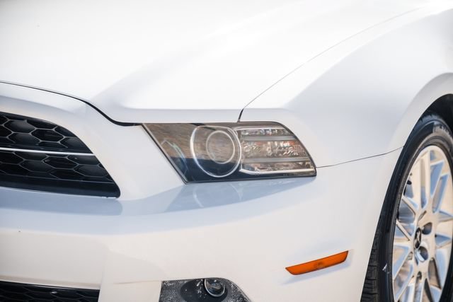 Used 2013 Ford Mustang Premium RWD image 40