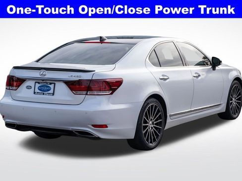 Used 2017 Lexus LS 460 image 8