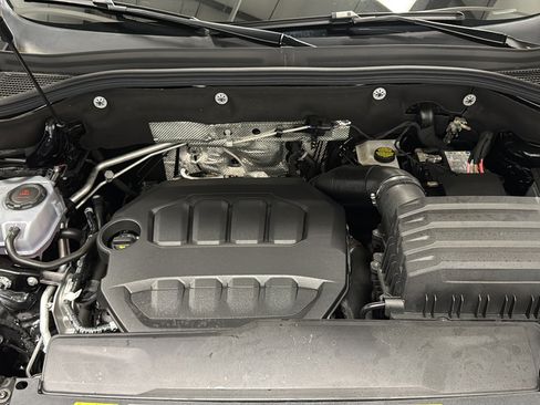 Used 2024 Volkswagen Atlas Cross Sport SEL R-Line AWD/4WD image 27