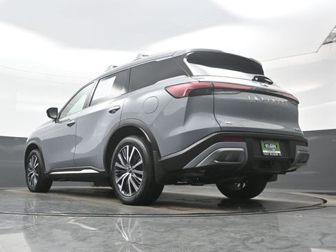 Used 2025 INFINITI QX60 Sensory w/ Vision Package image 31