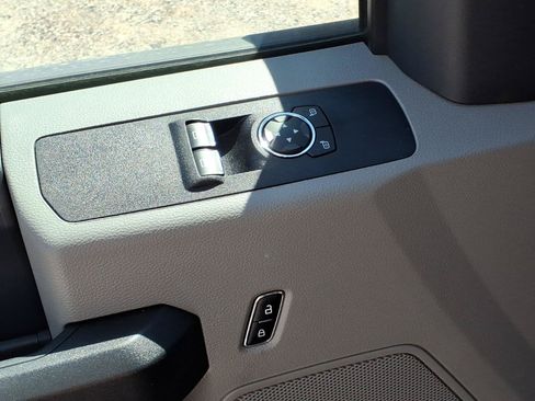 Used 2022 Ford F250 XL w/ Power Equipment Group RWD image 15
