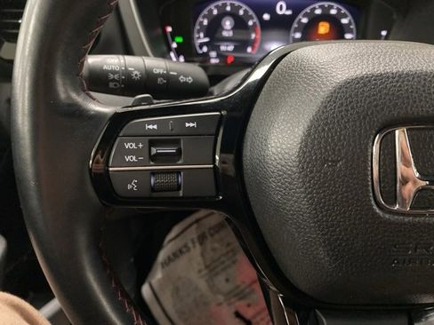 Used 2025 Honda Pilot Black Edition image 21