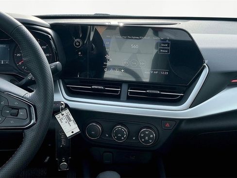 New 2026 Chevrolet Trax RS image 7