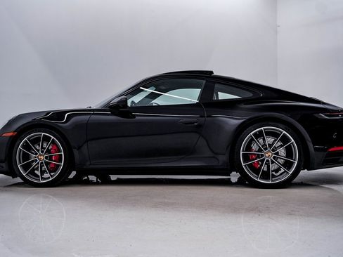 Certified 2021 Porsche 911 Carrera S image 2