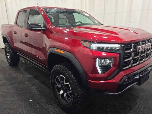 Used 2024 GMC Canyon AT4X AWD/4WD image 3