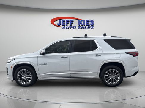 Used 2023 Chevrolet Traverse High Country w/ LPO, 'HIT The Road' Package AWD/4WD image 8