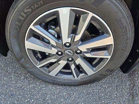 New 2025 Nissan Versa SV w/ Trunk Package image 37