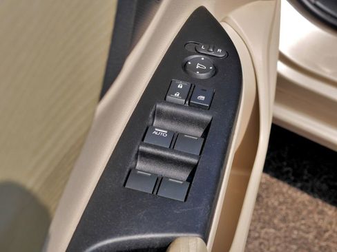 Used 2015 Honda Accord LX image 27