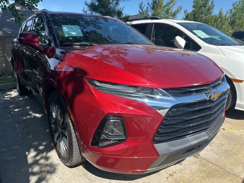 Used 2020 Chevrolet Blazer Premier w/ Driver Confidence II Package FWD image 2