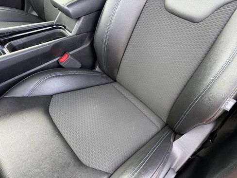 Used 2025 Jeep Compass Latitude w/ Altitude Special Edition image 30