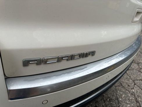 Used 2014 GMC Acadia SLE image 25