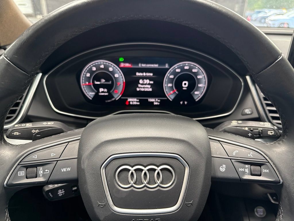 Used 2025 Audi Q5 2.0T Premium AWD/4WD image 30