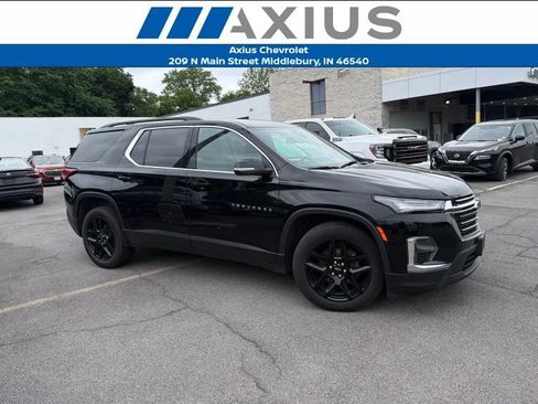 Used 2023 Chevrolet Traverse LT w/ LPO, Floor Liner Package AWD/4WD image 1
