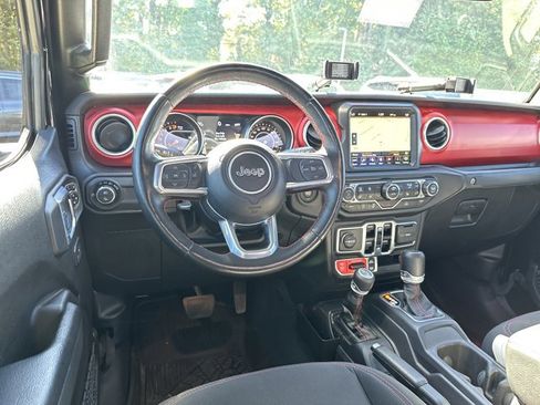 Used 2023 Jeep Gladiator Rubicon w/ Cold Weather Group image 29