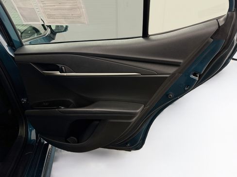Used 2025 Toyota Camry SE FWD image 30