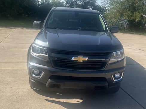 Used 2016 Chevrolet Colorado LT w/ LT Convenience Package image 2