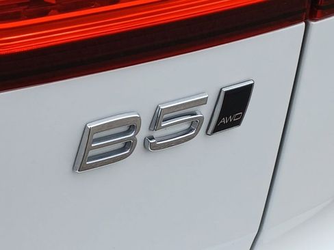 Used 2025 Volvo V60 B5 Cross Country Plus AWD/4WD image 30