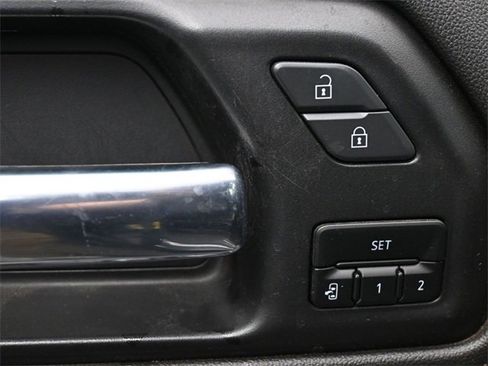 Used 2021 GMC Sierra 1500 AT4 w/ AT4 Premium Package image 12