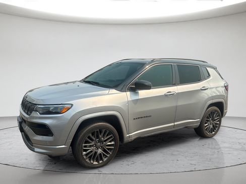 Used 2022 Jeep Compass High Altitude AWD/4WD image 11