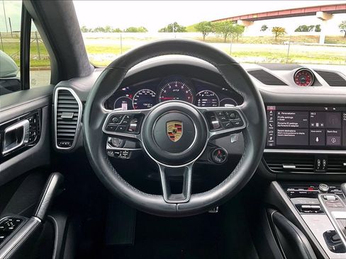 Certified 2021 Porsche Cayenne GTS AWD/4WD image 15