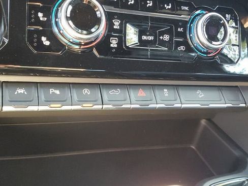 New 2026 GMC Sierra 1500 AT4 w/ Technology Package AWD/4WD image 26