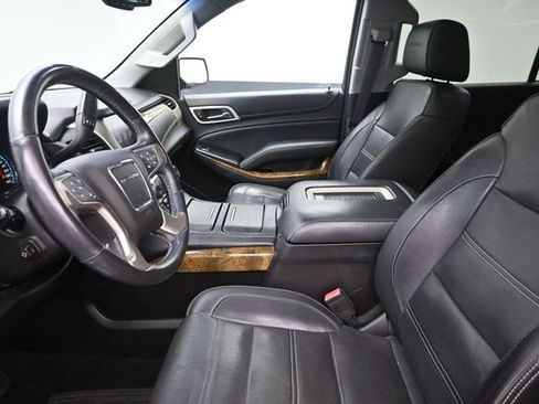 Used 2017 GMC Yukon XL Denali w/ Open Road Package AWD/4WD image 17