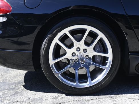 Used 2003 Dodge Viper SRT-10 image 22