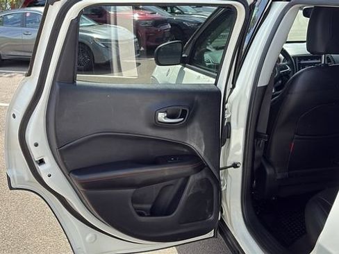 Used 2021 Jeep Compass Trailhawk AWD/4WD image 21