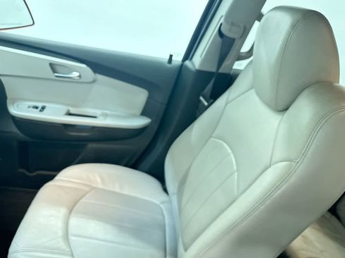 Used 2012 Chevrolet Traverse LTZ image 31